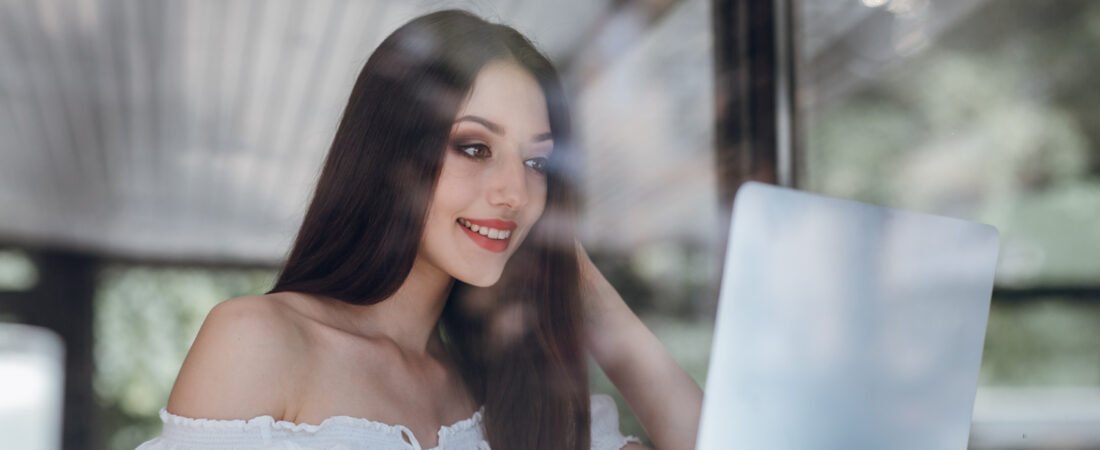 Acompanhantes virtuais: como essa tendência está transformando o mercado adulto online